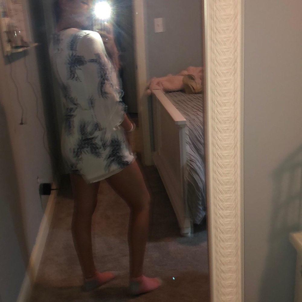 ROMPER - Picture 7 of 7